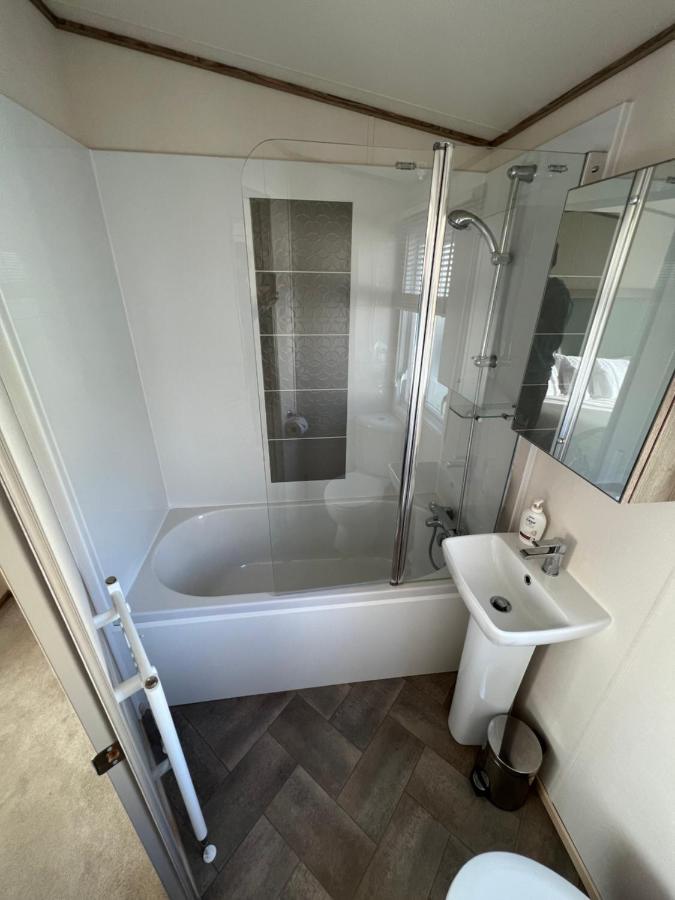 Anchors Rest - Family Caravan - Haven Lytchett Minster Ngoại thất bức ảnh